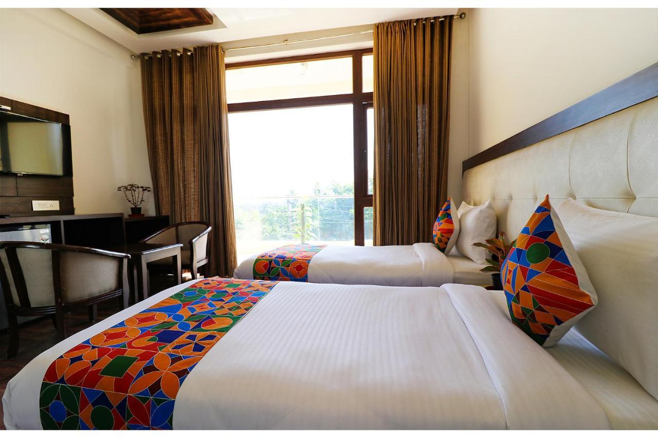 Fabhotel Oyster Villa Gurgaon Exterior photo
