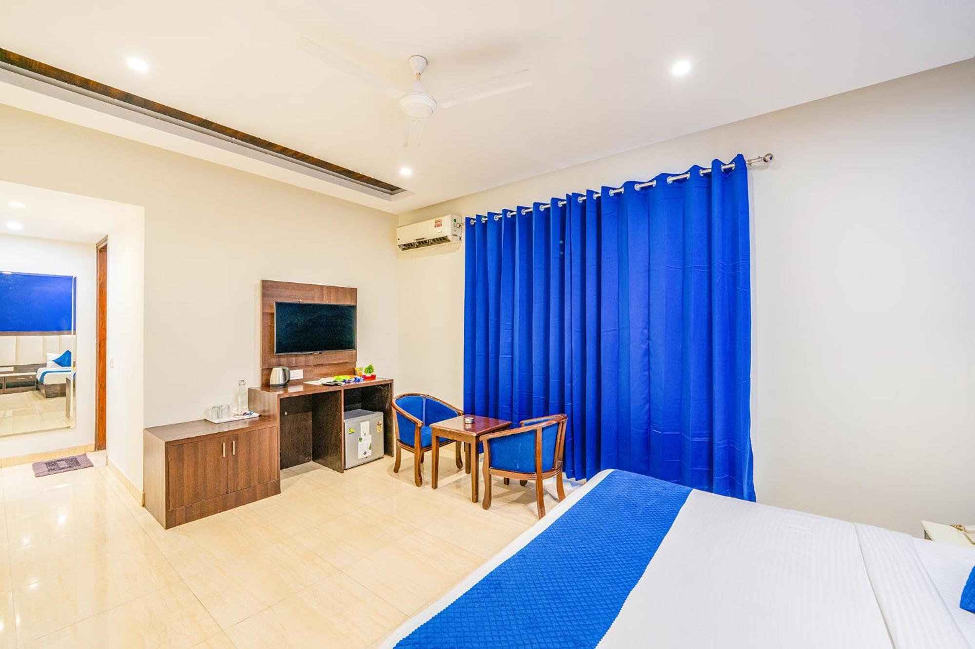 Fabhotel Oyster Villa Gurgaon Exterior photo